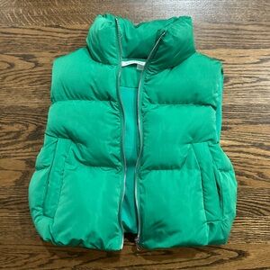 Altar'd State Cropped Green Puffer Vest - Like New